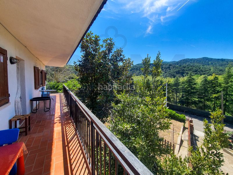 Foto a2070129-e94d-4db1-a6aa-d5531a91d4b2. Xalet amb aparcament a Vallgorguina