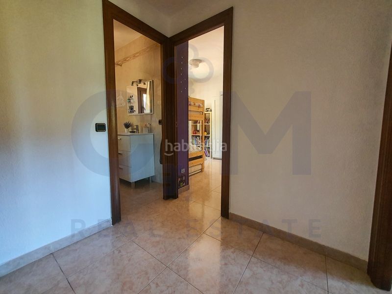 Foto a2439672-768a-4b3a-8b7b-33093901e329. Xalet amb aparcament a Vallgorguina