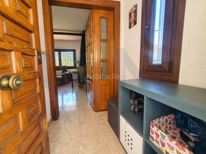 Foto baf95204-1fa6-4469-8bf7-2d496a21128a. Xalet amb aparcament a Vallgorguina