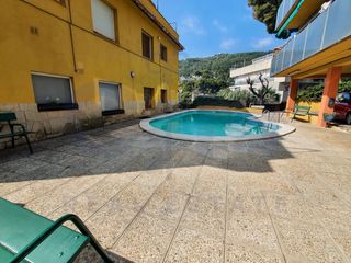 Flat  Carrer de p�rez gald�s. A 600 metros del mar