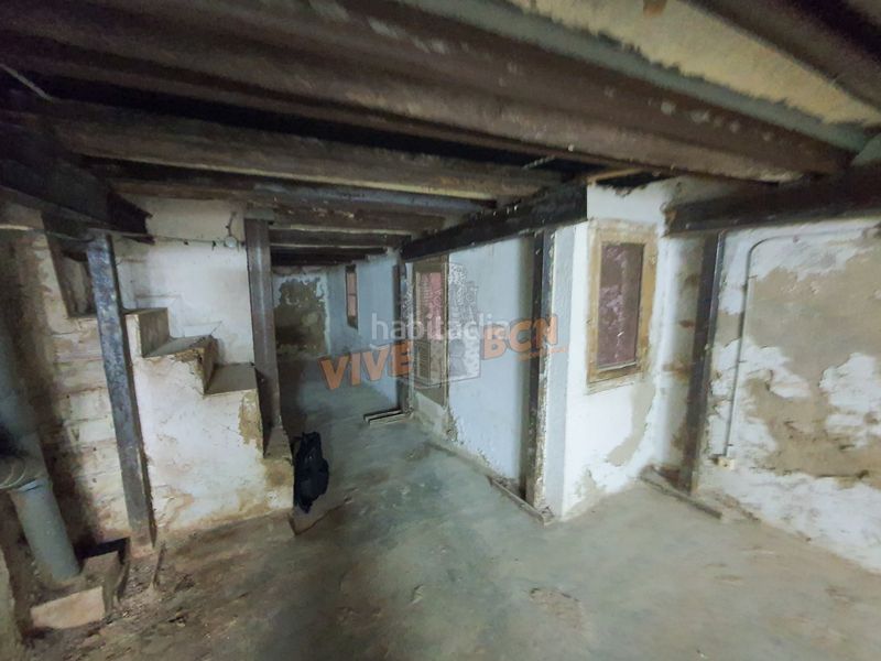 Foto 0a7a2745-2af2-412d-8c52-8360a93b4cb2. Local comercial amb calefacció a Dreta de l´Eixample Barcelona