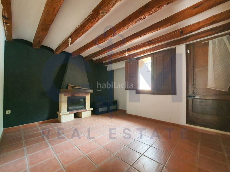 Foto 94da18d0-b0d0-435a-86e3-d00bf2ca18be. Casa aparellada amb xemeneia aparcament piscina a Vacarisses