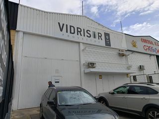 Industrial building en Avenida alcalde cantos ropero 1a. Nave industrial en rentabilidad