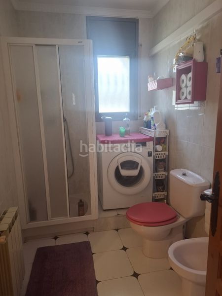 Foto b26e25eb-9e22-44b8-ab9b-51709a142a9c. Xalet amb aparcament piscina a Centre Miami Platja