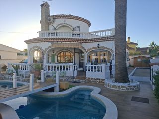 Xalet a Centre. Exclusivo chalet independiente en el centro de miami playa!!!