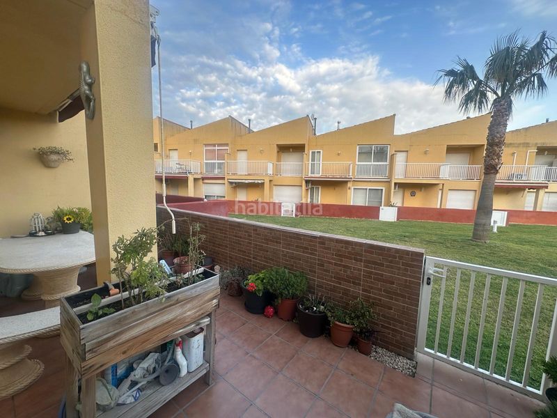 Foto 06dadd35-073f-449b-b0ee-79a830519fd1. Casa adossada amb aparcament piscina a Centre Miami Platja