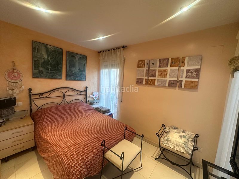 Foto 37c8d08a-50c9-43e2-99a0-503b488c8e97. Casa adossada amb aparcament piscina a Centre Miami Platja