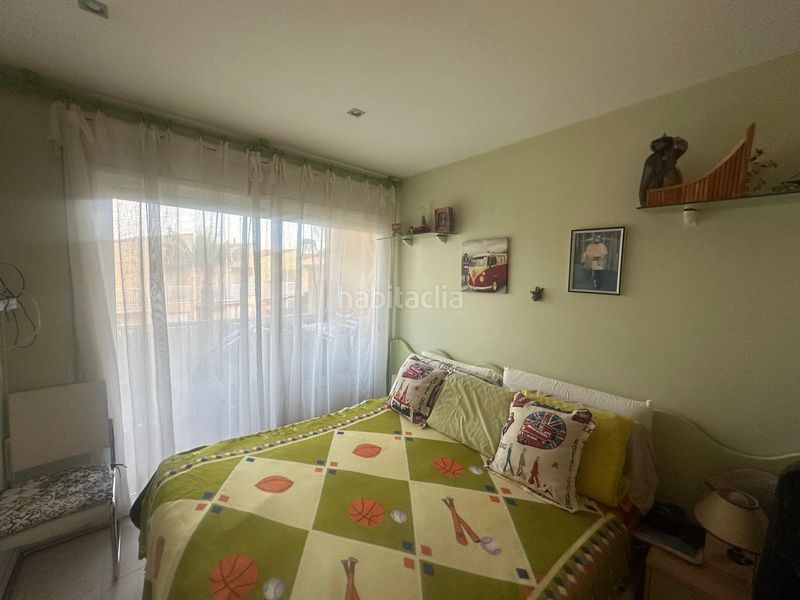 Foto 451a1c2f-9810-4b82-ac00-d54a67cea552. Casa adossada amb aparcament piscina a Centre Miami Platja