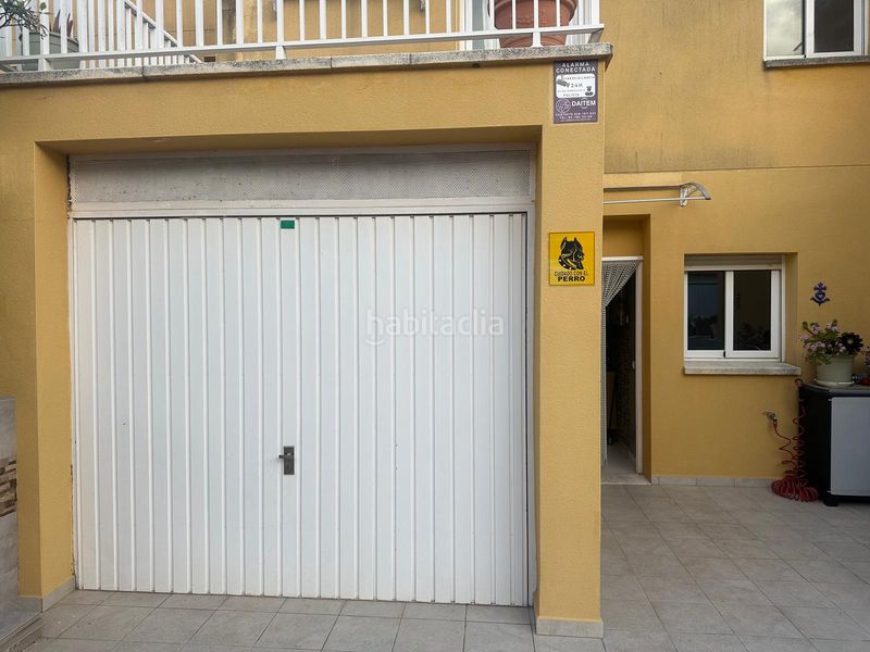 Foto 6cad801f-1ba4-472c-8255-efbe7dd965e9. Casa adossada amb aparcament piscina a Centre Miami Platja