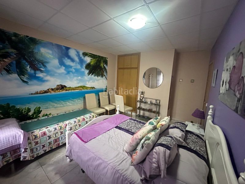 Foto b35aa7c9-33c2-4744-885a-e05c4ff38d7b. Xalet amb aparcament piscina a Centre Miami Platja