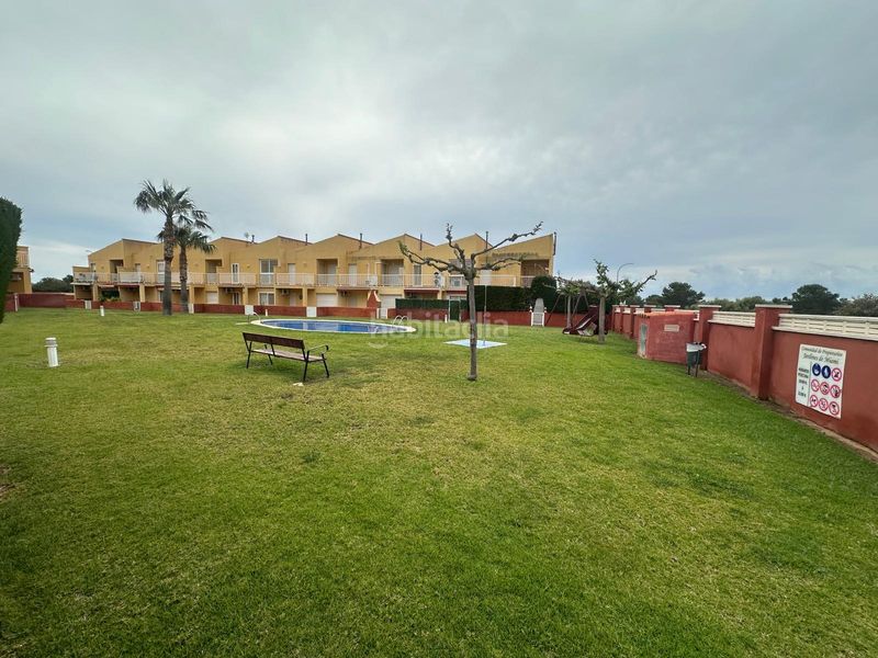 Foto 5afc01ce-38f5-40da-8f96-5711dfbe7880. Casa adossada amb aparcament piscina a Centre Miami Platja
