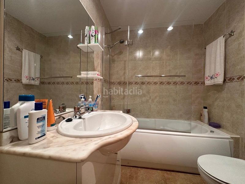 Foto 5f57eacb-9ce2-4024-98fd-5476020fafc0. Casa adossada amb aparcament piscina a Centre Miami Platja