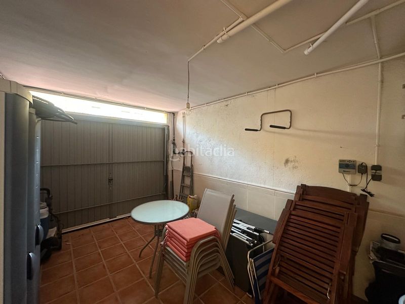 Foto e38d7adc-c90d-4137-9b9d-51775a9d0195. Casa adossada amb aparcament piscina a Centre Miami Platja