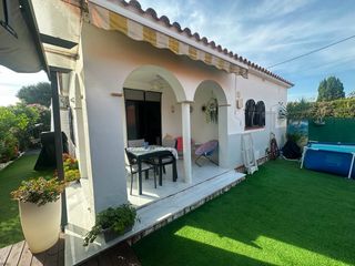 Xalet a Avinguda de la diversitat 49. Exclusivo chalet independiente en pleno centro de miami playa!!!
