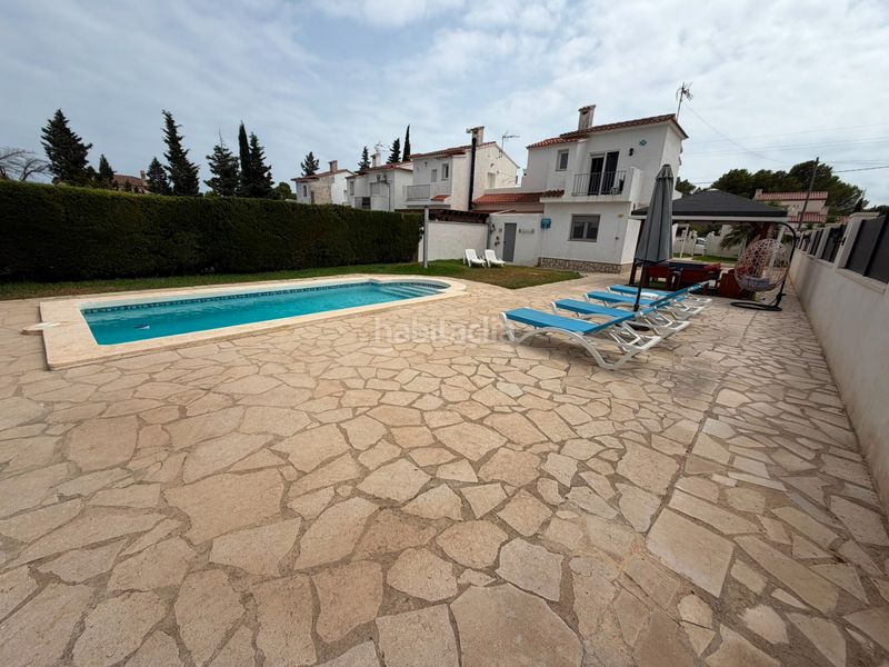 Foto 451985f9-3a60-41ed-90a1-ac605891ced2. Casa amb xemeneia aparcament piscina a Les Tres Cales Ametlla de Mar (L´)