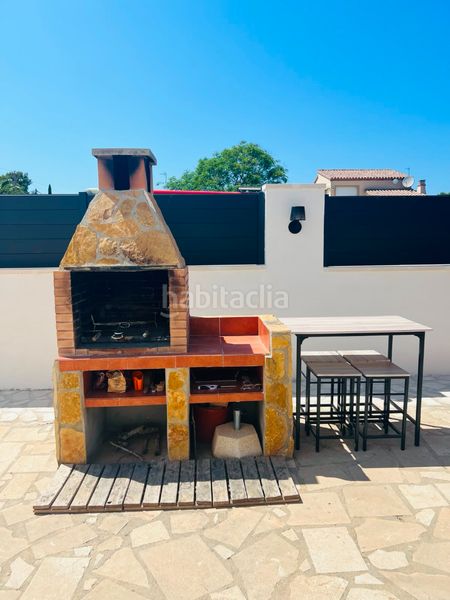 Foto b1d65989-6941-49c9-b061-8fddc0f38832. Casa amb xemeneia aparcament piscina a Les Tres Cales Ametlla de Mar (L´)