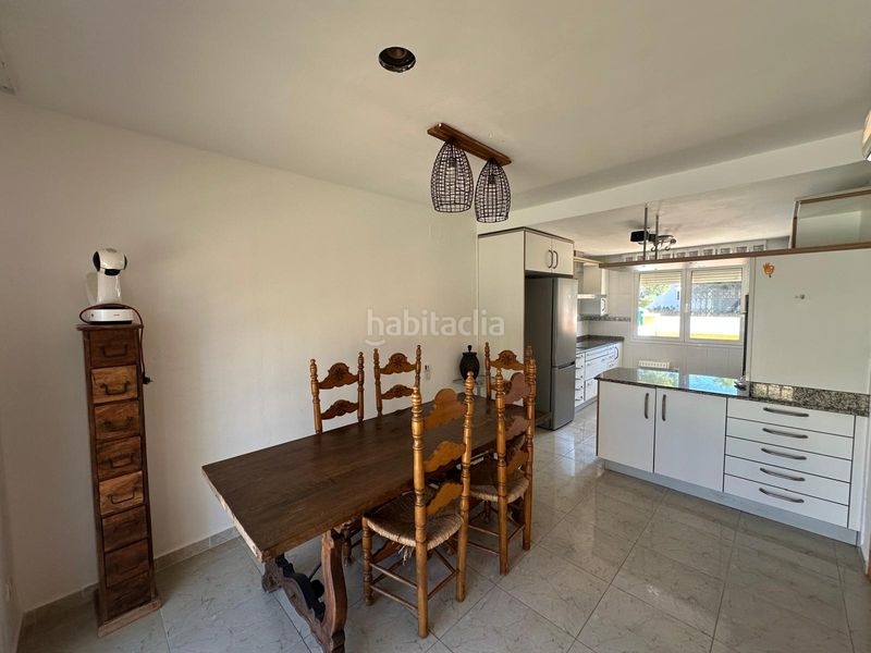 Foto 9edc5de6-d14b-4f8c-8b62-5fe5940a787a. Casa adossada amb aparcament piscina a Centre Miami Platja