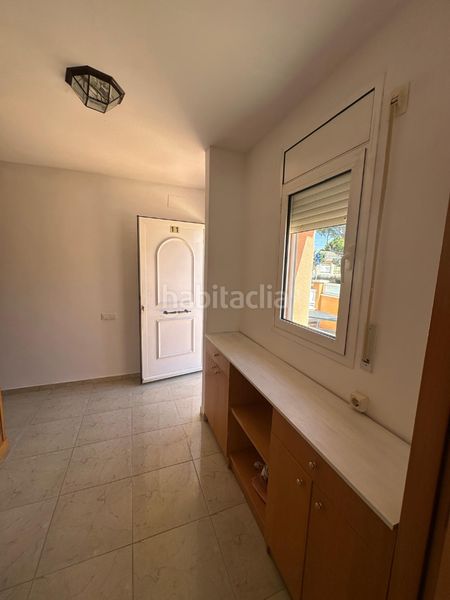 Foto d7d39845-d487-428b-87b2-7ac50665df23. Casa adossada amb aparcament piscina a Centre Miami Platja
