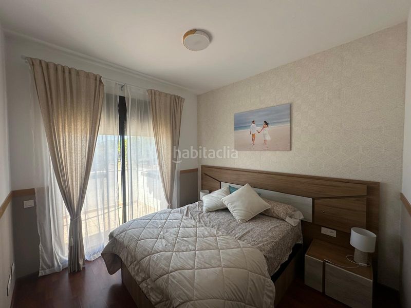 Foto 439326c4-779f-4bfd-9f66-10d7f493ebad. Casa aparellada amb aparcament piscina a Centre Miami Platja