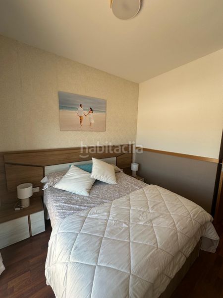 Foto dd99a7f7-ba40-47ee-9baf-84b400aa9a92. Casa aparellada amb aparcament piscina a Centre Miami Platja