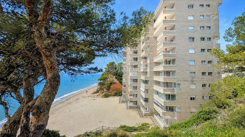 Foto 5980716f-2255-41b8-932c-8c85be20d655. Apartament amb aparcament a Passeig Marítim Miami Platja