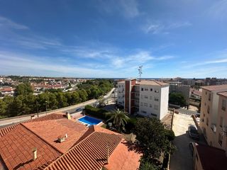 Etagenwohnung  Carrer del duc de cardona. Estrena un piso recién reformado con vistas al mar!!