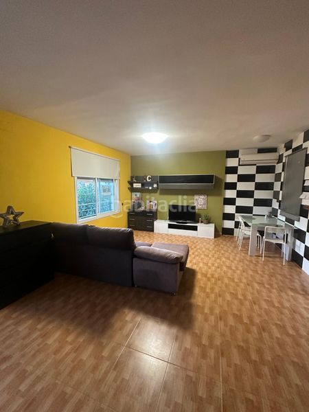 Foto 3c8bc47a-989c-42d3-9a5b-27a88a5757df. Chalet ¡casa espectacular en pleno centro de miami playa! 268 m², máxima versatilidad y un solárium enorme en Miami Platja