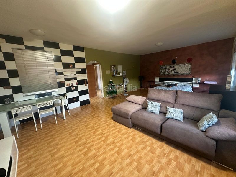 Foto 7db4071e-1f8a-436a-b513-45bc24245d3d. Chalet ¡casa espectacular en pleno centro de miami playa! 268 m², máxima versatilidad y un solárium enorme en Miami Platja