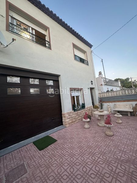 Foto aba4b677-b916-41dd-a469-cee43fefca4d. Chalet ¡casa espectacular en pleno centro de miami playa! 268 m², máxima versatilidad y un solárium enorme en Miami Platja