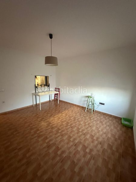 Foto b1f8be03-fff2-49a5-b86b-3e67bf947801. Chalet ¡casa espectacular en pleno centro de miami playa! 268 m², máxima versatilidad y un solárium enorme en Miami Platja