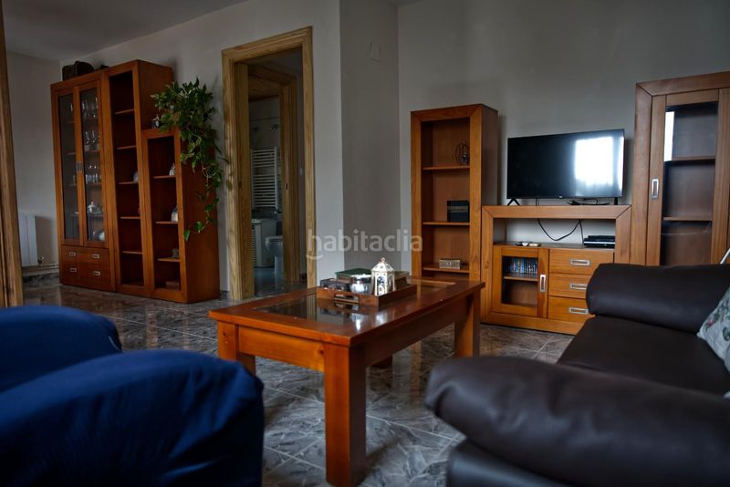 Foto 1c5cd3e6-884d-40e6-808b-f47172b10076. Casa a Abenójar