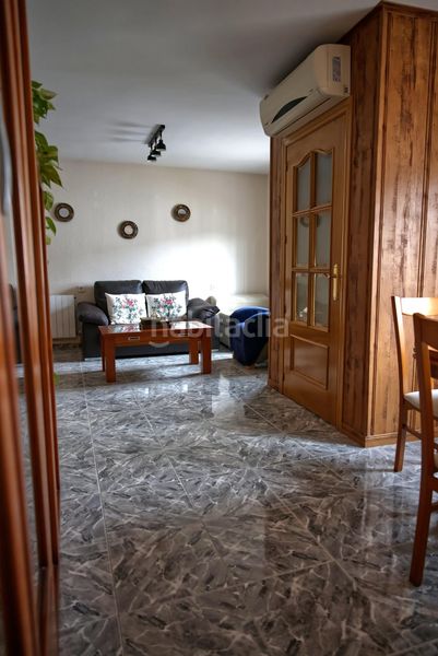 Foto 5e283bc7-e35e-45c2-aaf4-2e1f8a0dd5cc. Casa amb calefacció a Abenójar