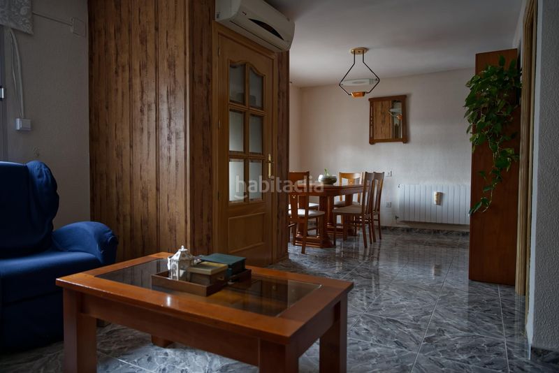 Foto 6cc6d5c8-a2be-4318-8906-58ef852e4bdf. Casa a Abenójar