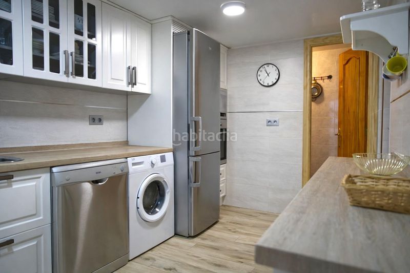 Foto 954f3d10-6dd3-4ba2-983d-7c096c887ef3. Casa a Abenójar