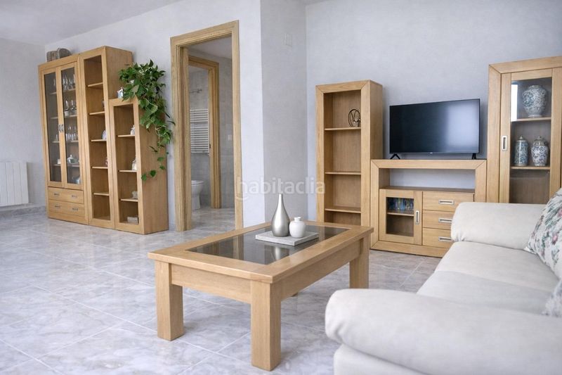 Foto 9c0d6ade-e157-436c-a7e9-10e0ec4596c8. Casa a Abenójar