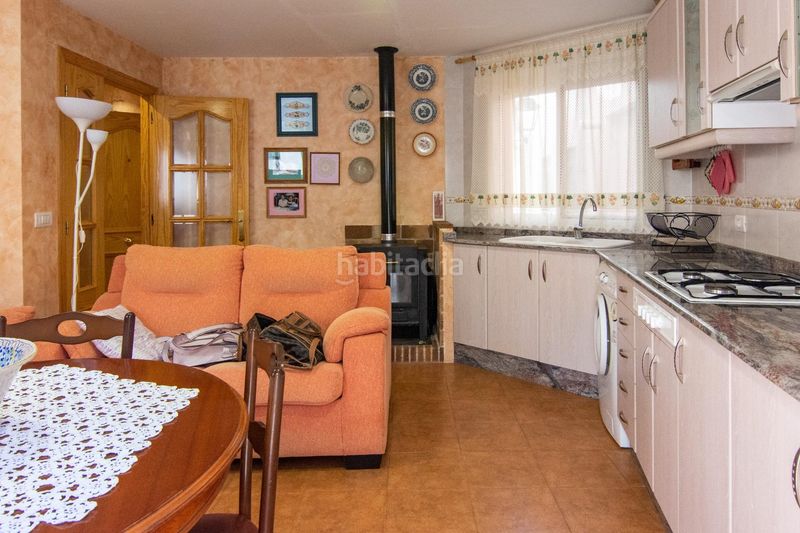 Foto 746e4d00-a4f2-4b3d-ba22-da540f3bbb2c. Casa amb aparcament a Fuentes de Ayódar