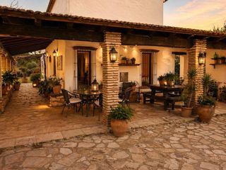 Haus in Jimena de la Frontera. Finca en jimena de la frontera  3 viviendas  piscina  7.400 m2