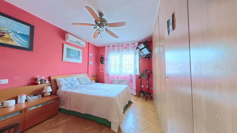 Foto 0d664c43-9b5d-40c3-abd7-c0062f72b8c2. Casa aparellada amb calefacció aparcament piscina a Rivas - Vaciamadrid