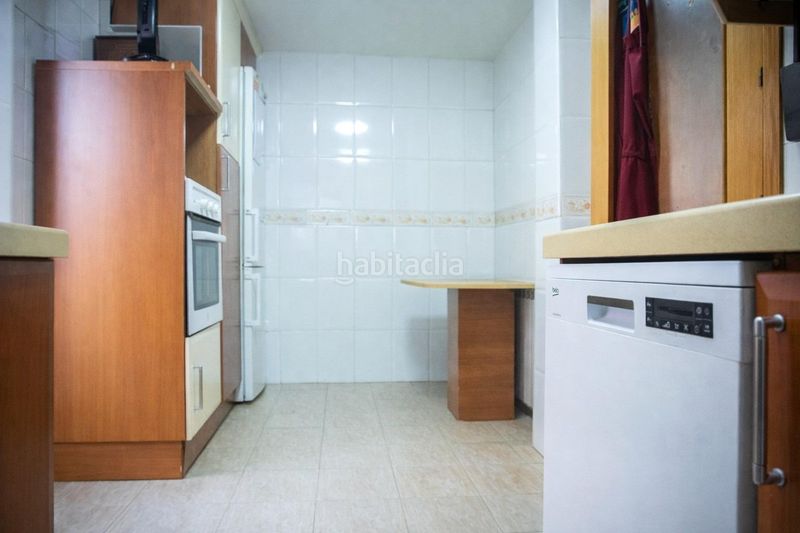 Foto 81937b99-4315-435f-8499-b60e5a9a26d9. Casa aparellada amb calefacció aparcament piscina a Rivas - Vaciamadrid