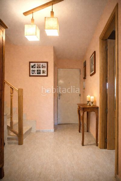 Foto c43f20f3-ca2d-460e-8985-61aab3b5ba67. Casa aparellada amb calefacció aparcament piscina a Rivas - Vaciamadrid