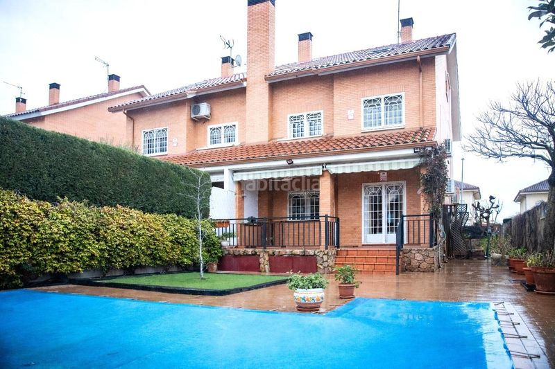Foto da09577f-70fe-4bf3-a903-c4a48fe87aae. Casa aparellada amb calefacció aparcament piscina a Rivas - Vaciamadrid