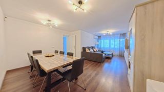Etagenwohnung in Parque Cataluña. Vivienda reformada de 4 dormitorios en zona tranquila de torrejó