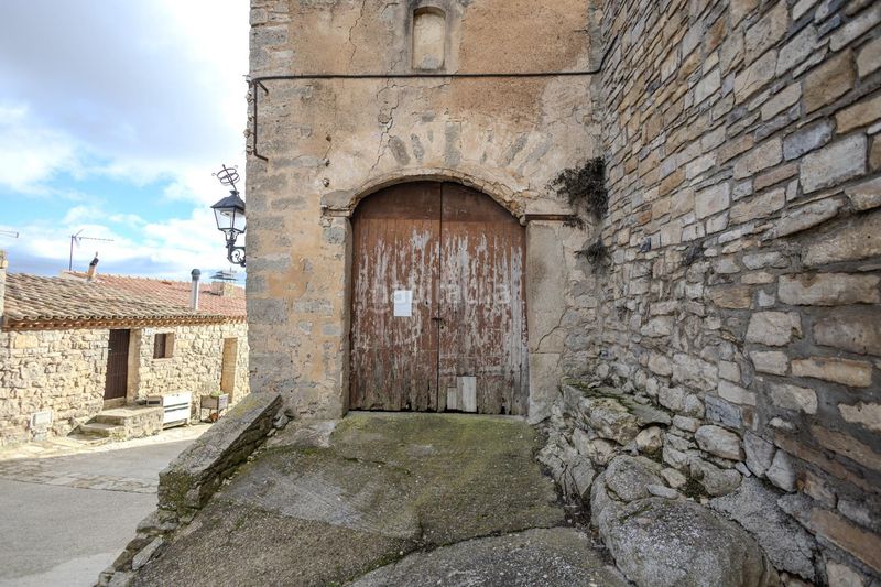 Foto b779f54a-c702-48f5-99b4-92da5d788f7d. Masia amb calefacció aparcament a Forès