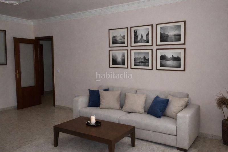 Foto 2b722d4e-259e-4b05-bc0b-746c6f7d2769. Pis a Fuente de Cantos