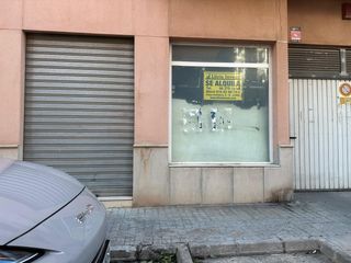 Lloguer Local Comercial a Parque de la Bombilla. Local comercial en lliria  oportunidad de inversión
