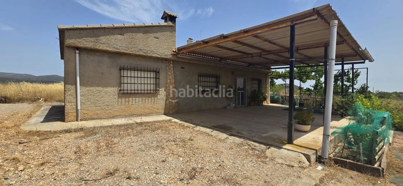 Foto 14deff8d-cfe2-40c8-ab61-0e4ab19caee1. Xalet amb piscina a Casinos