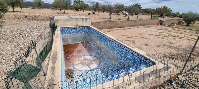 Foto 6a75711e-8621-4d27-9403-e41945236cdf. Xalet amb piscina a Casinos