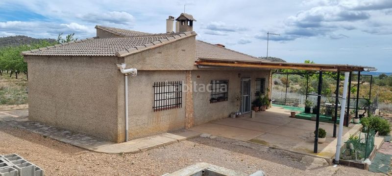Foto b67941ee-cde1-43f6-ab2a-d5e40a557e07. Xalet amb piscina a Casinos