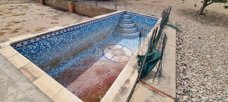 Foto ca85a56b-2af5-4823-ab9c-1978a1c6eafc. Xalet amb piscina a Casinos