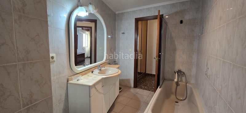 Foto c93d097c-16b5-47f4-8d6a-b43a7faa47a5. Pis amb aparcament a Casco Antiguo Llíria